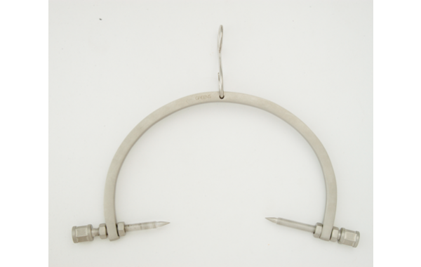 Skull Traction (Semi Lunar Shape)